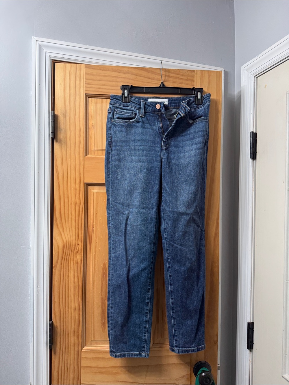VERVET Classic Women's Boyfriend Jeans in Dark Blue Wash